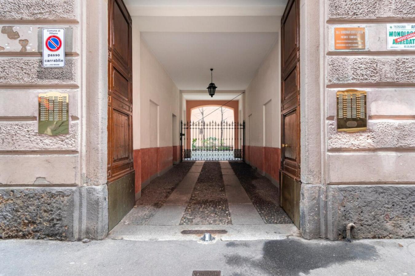 Stayeasy Pop Art Moscova - Brera & Downtown Walking Mailand Exterior foto